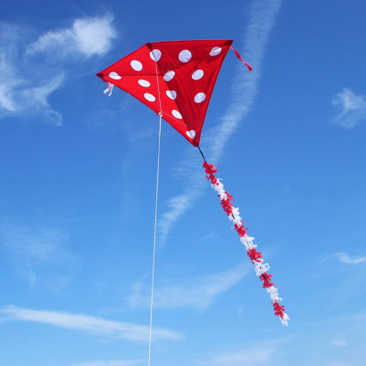 wolkenstuermer_kinderdrachen_eddy_pnktchen_rot_strand