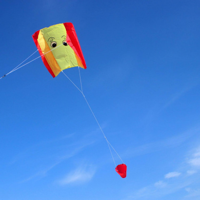 wolkenstuermer_kinderdrachen_sled_karlchen_strand