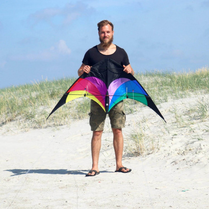 wolkenstuermer_lenkdrachen_flip_regenbogen_strand