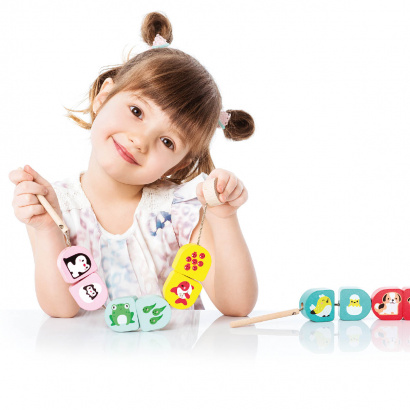 wooden_lacing_toy_set__me_and_mommy_02